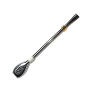 Bombillas, ou paille à maté, ustensile traditionnel servant de filtre pour boire le maté.